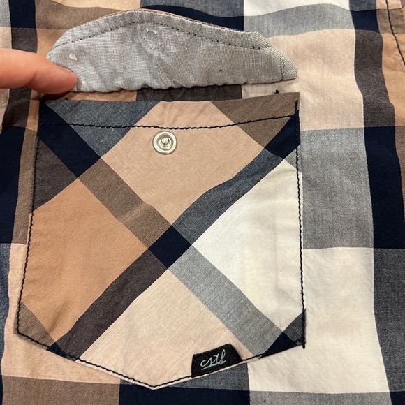 MEN’S Coastal brand snap up plaid long sleeved shirt. Size XL - Picture 4 of 6